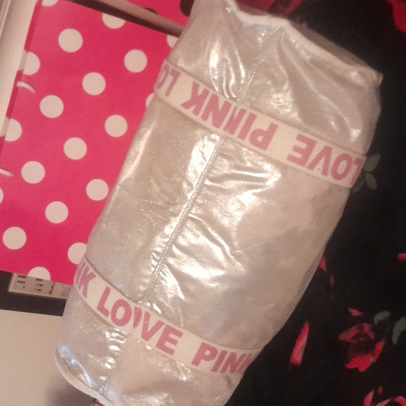 Y2k Vintage Rare Pink by VS Silver duffel bag - Picture 2 of 7